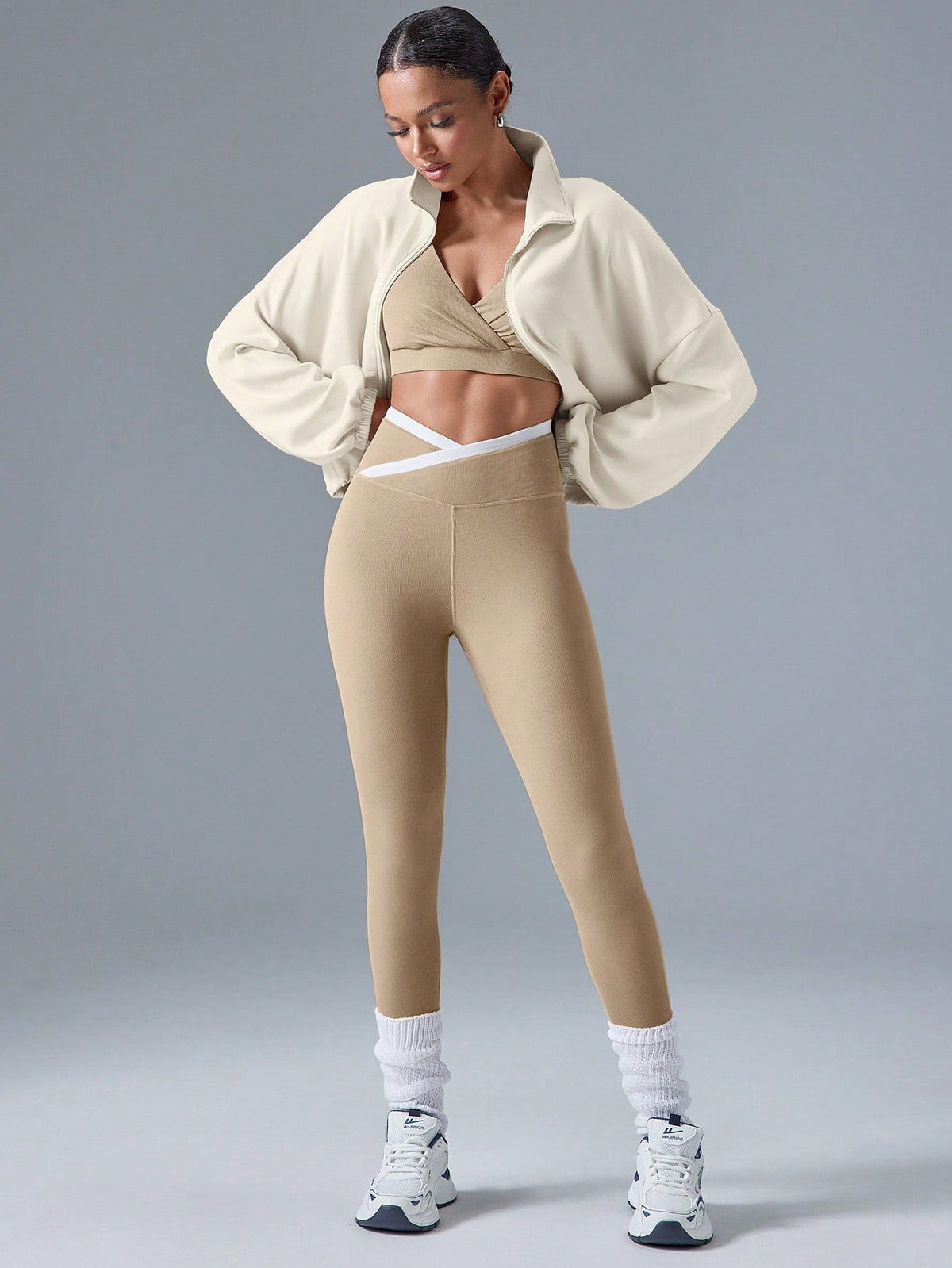 Cropped Zip Jacket For Women With Stand Collar And Pocket Details Lightweight Sporty Outdoor
