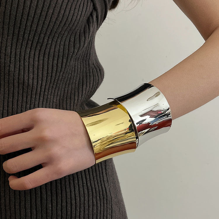 Vintage Minimalist Wide Crisscross Open Bracelet