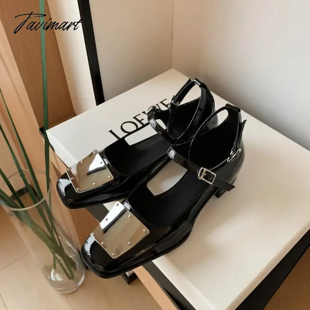 Hollow out silver Mary Jane shoes with square toe, thick heels, shallow cut, one line buckle, single shoe