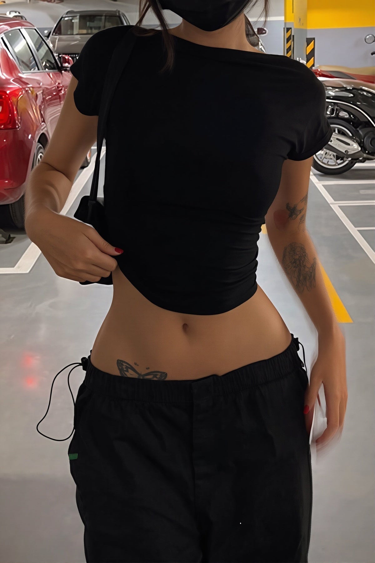Solid Open Back Fitted T-Shirt