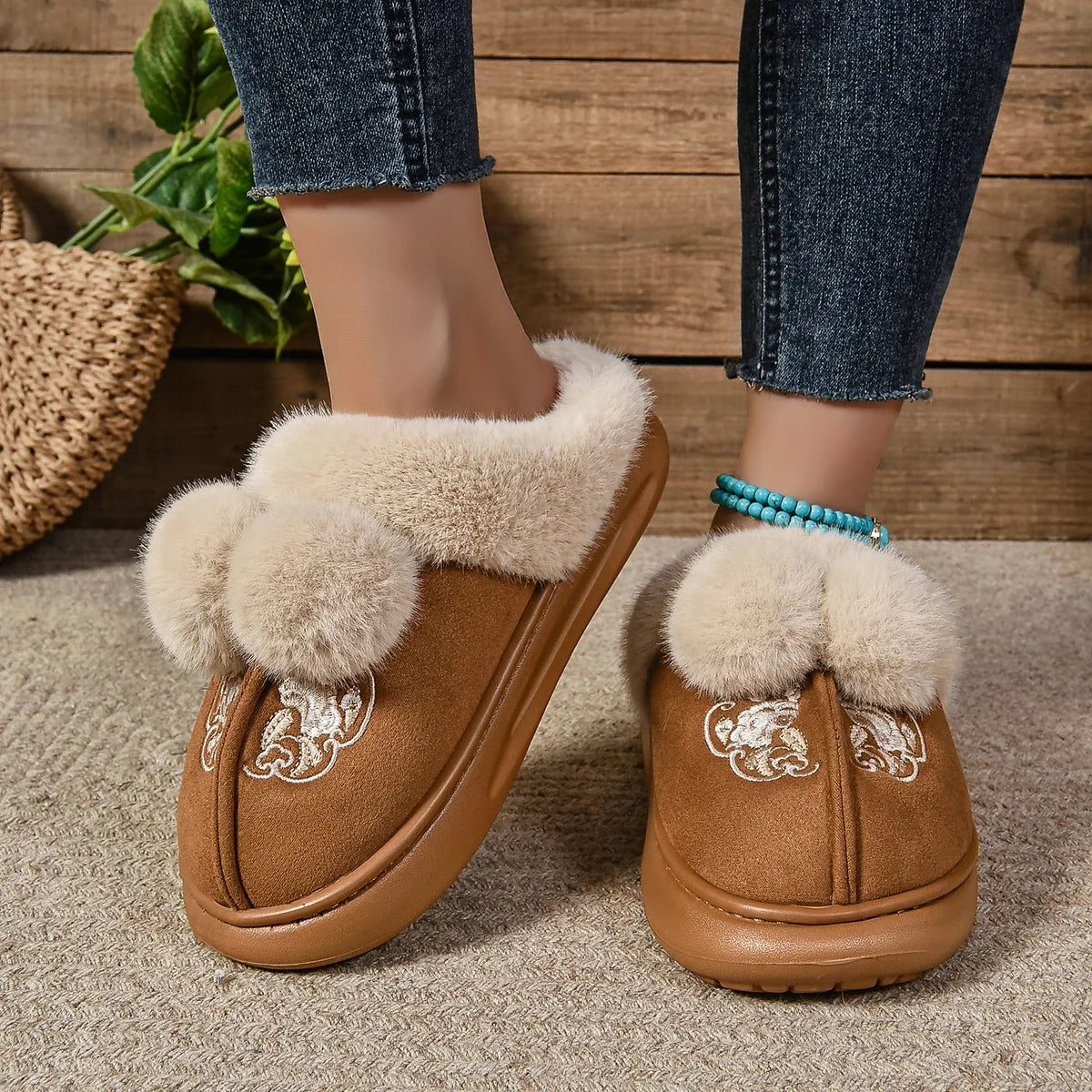 2024 Winter New Warm Women Snow Boots Indoor Comfortable Plush Shoes Platform Winter New Cute Cotton Slippers Zapatos De Muje