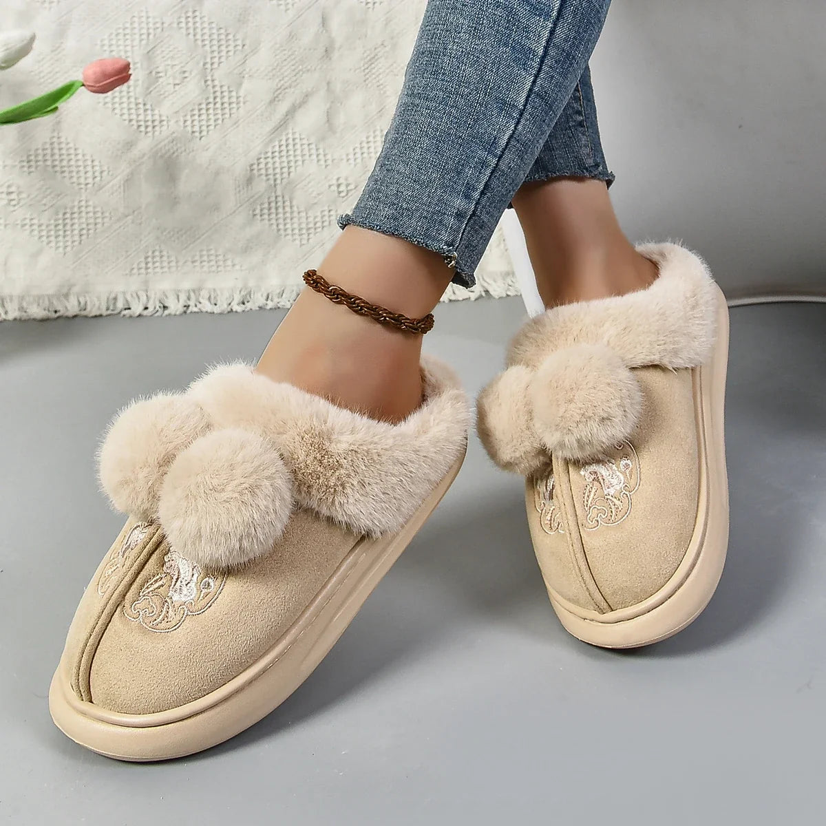 2024 Winter New Warm Women Snow Boots Indoor Comfortable Plush Shoes Platform Winter New Cute Cotton Slippers Zapatos De Muje