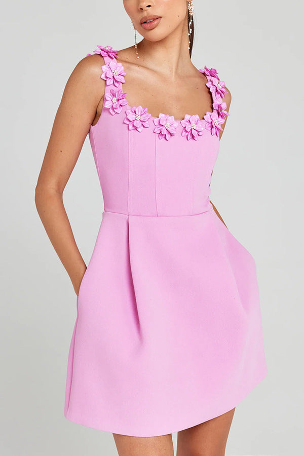 Party outfit, pearl flower decal, square strapless, sexy collar, pocket, elegant mini dress