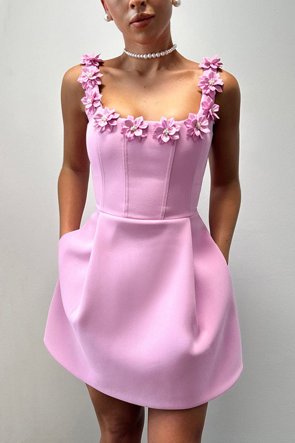 Party outfit, pearl flower decal, square strapless, sexy collar, pocket, elegant mini dress