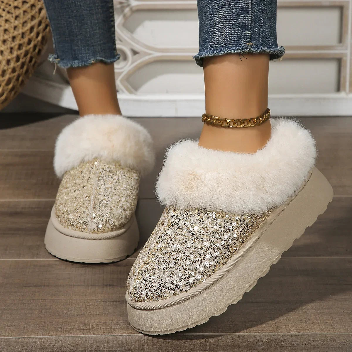 Winter Women Short Plush Warm Snow Boots Casual Shoes New Suede Fur Chelsea Ankle Boots Flats Platform Ladies Shoes Botas