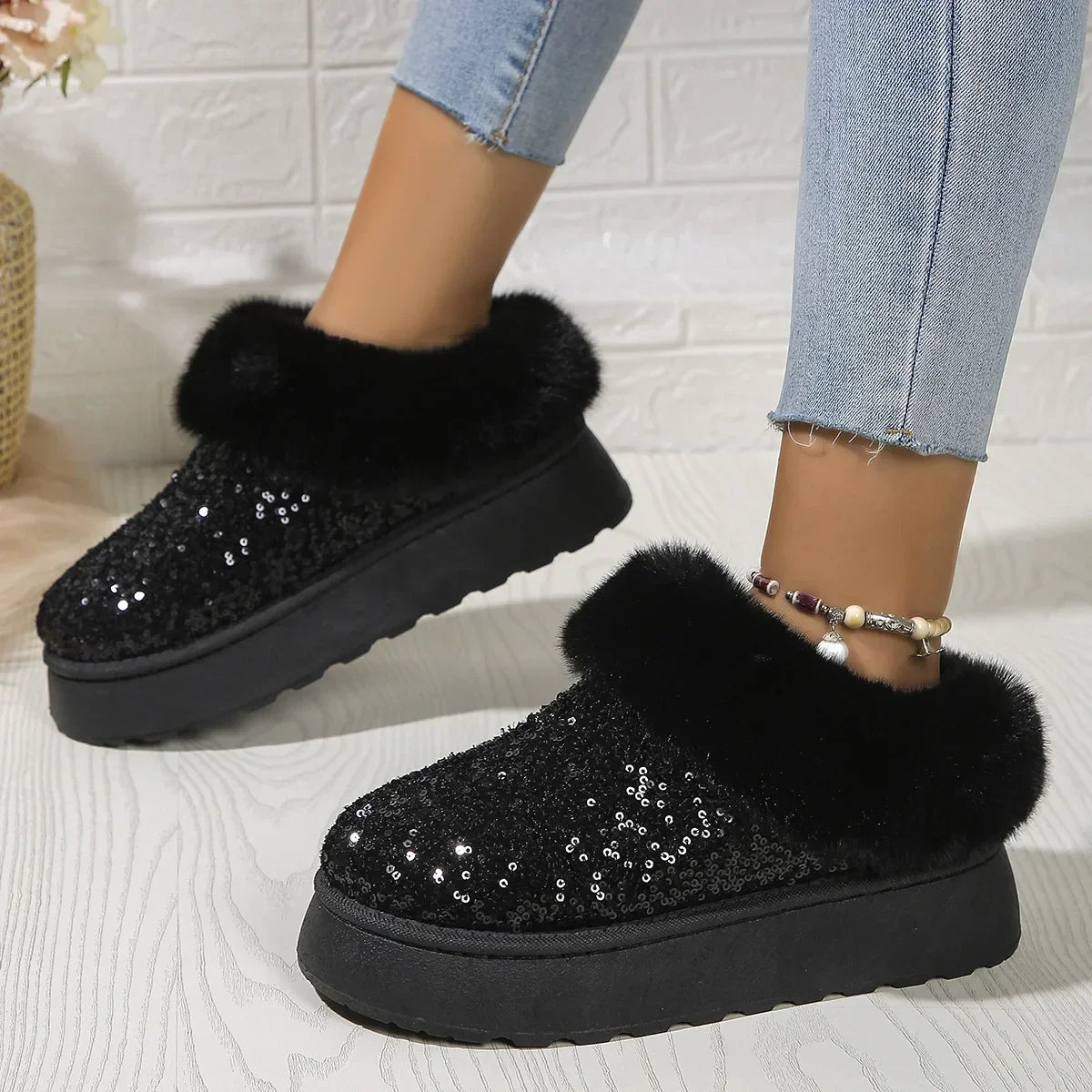 Winter Women Short Plush Warm Snow Boots Casual Shoes New Suede Fur Chelsea Ankle Boots Flats Platform Ladies Shoes Botas