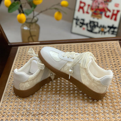 Women Casual Jogging Sneakers Youth Girls Silver Lace-Up Outdoor Athletic Trainers Low Heels Breath Tennis Flats Walking Shoe