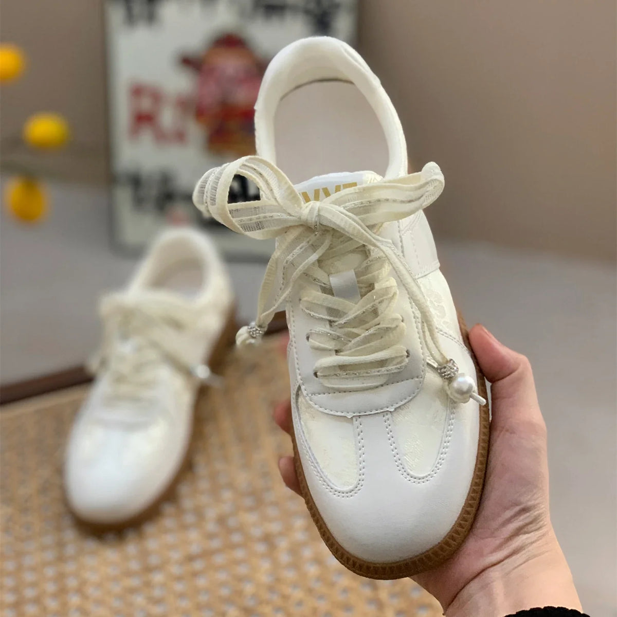 Women Casual Jogging Sneakers Youth Girls Silver Lace-Up Outdoor Athletic Trainers Low Heels Breath Tennis Flats Walking Shoe