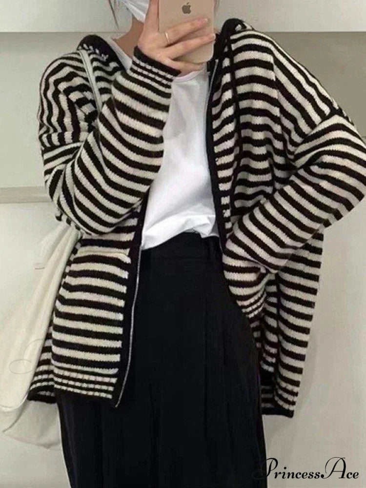 Contrasting Colors Striped Hooded Zipper Cardigan
