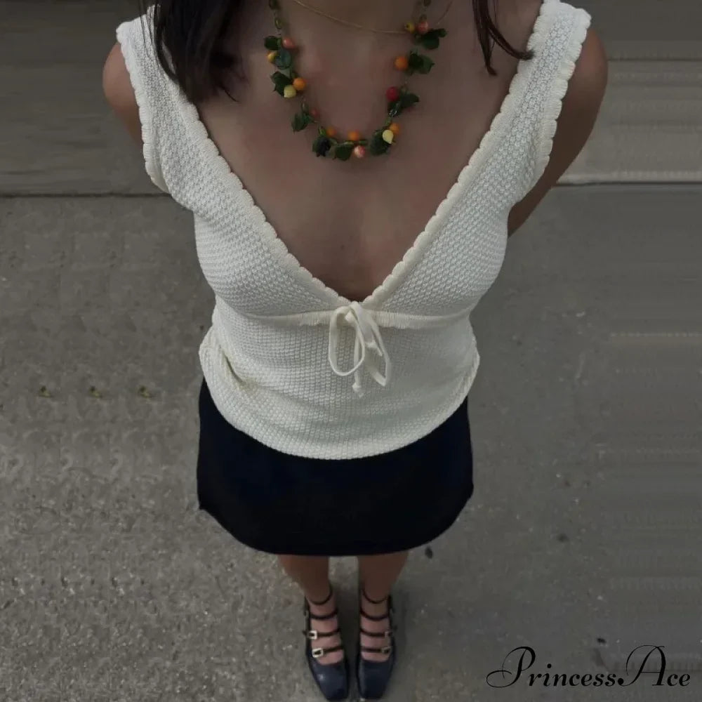 Deep V-Neck Stylish White Seam Top