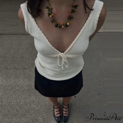 Deep V-Neck Stylish White Seam Top