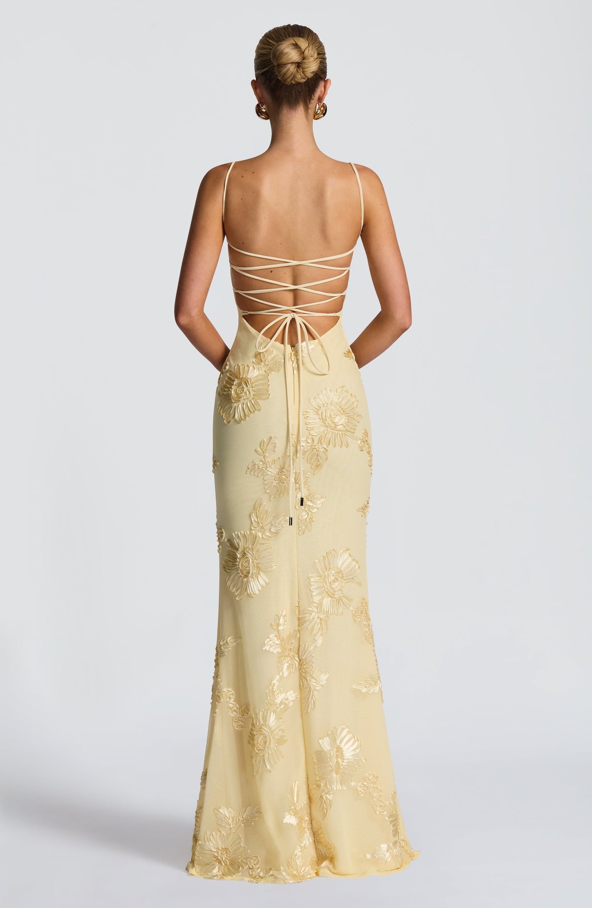 Sweetheart Neck Spaghetti Strap Corset Bodice 3D Floral Applique Mermaid Maxi Gown