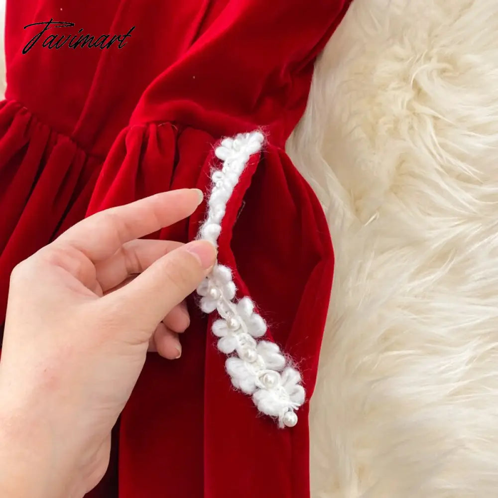 Elegant Women Vintage Velvet Dress Winter Fashion Spaghetti Strap Sleeveless Floral Beading Pockets A-line Midi Party Dress