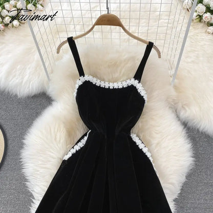 Elegant Women Vintage Velvet Dress Winter Fashion Spaghetti Strap Sleeveless Floral Beading Pockets A-line Midi Party Dress