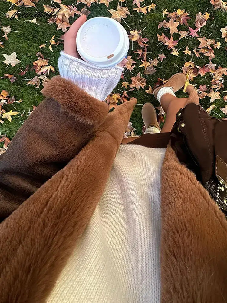 Fashion Fur Leather Patchwork Overcoat Women Lapel Long Sleeved Thicken Warm Long Coat Winter Fashion Lady Street Outwear