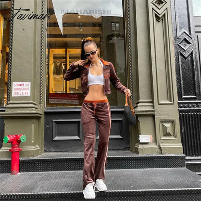 High Quality Winter Velvet Crop Jacket and Tracksuit Joggers Two Piece Set Green Jogging Suits for Women
