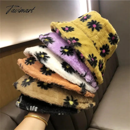 Japanes New Winter Daisy Faux Fur Bucket Hat For Women Thick Warm Hat Lady Outdoor Travel Panama Girls Soft Velvet Fisherman Hat