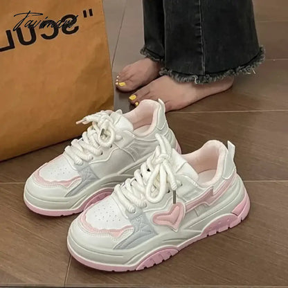 Love Heart Womens Sports Shoes Cute White Student Running Platform Casual Sneakers Lace-up Comfortable New Ladies Shoes