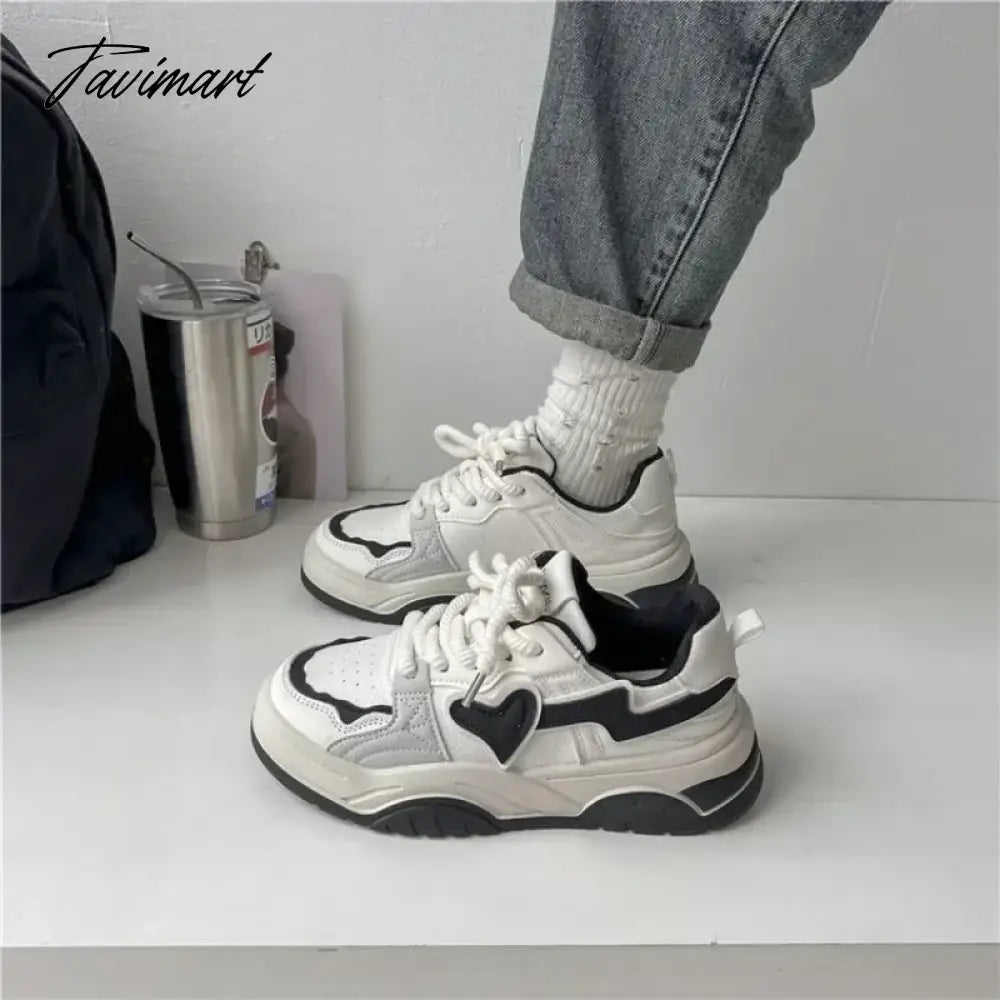 Love Heart Womens Sports Shoes Cute White Student Running Platform Casual Sneakers Lace-up Comfortable New Ladies Shoes