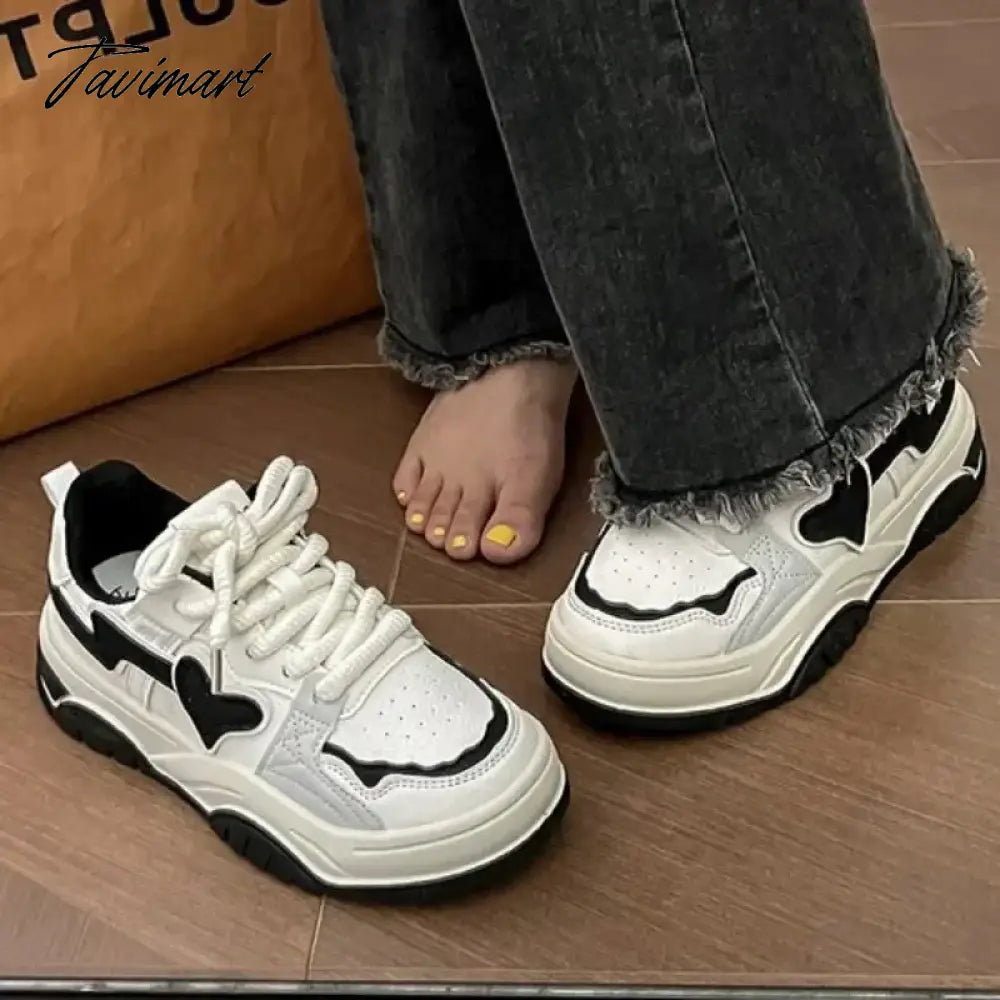 Love Heart Womens Sports Shoes Cute White Student Running Platform Casual Sneakers Lace-up Comfortable New Ladies Shoes