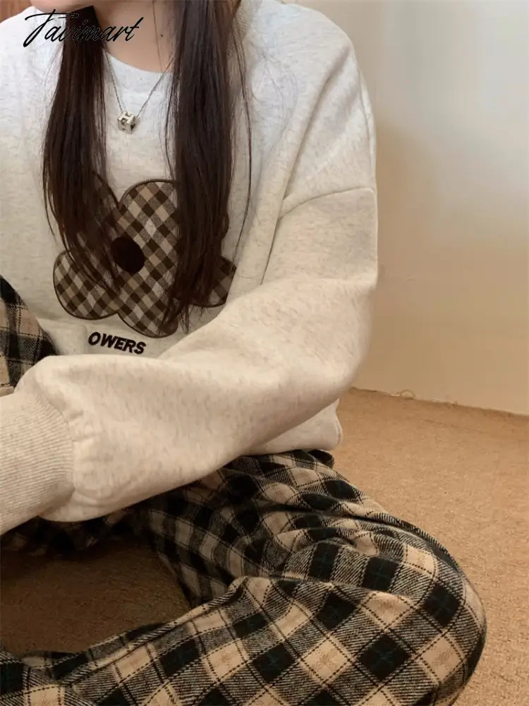 Women Grey Sweatshirt Letter Flowers Pattern Crew Neck Korean Fashion Hip Hop Leisure Loose Fleece Thicken Winter Tops Pullover