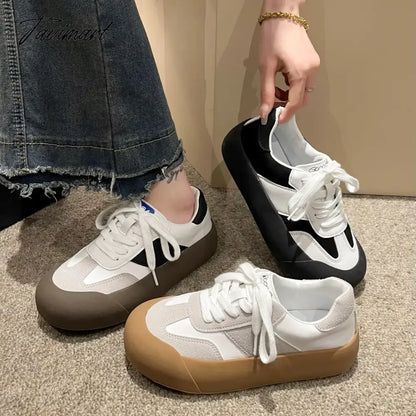 Women summer shoes new casual Joker increased thick-soled light students moral training shoes retro explosion shoes.