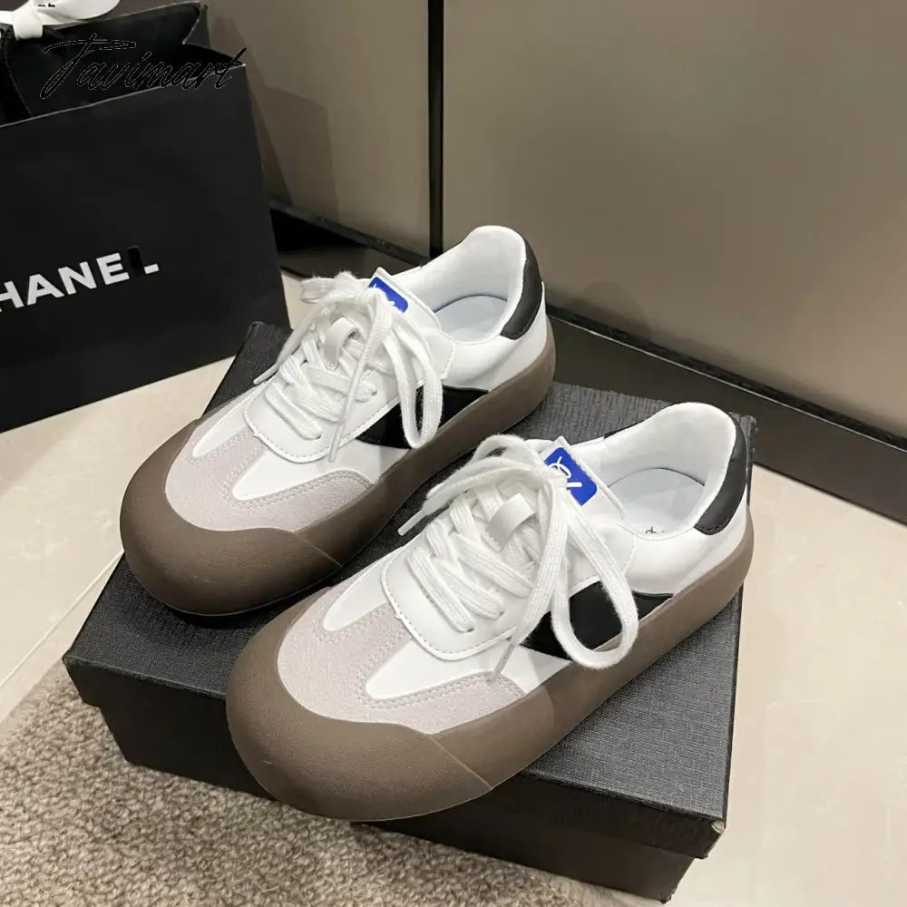 Women summer shoes new casual Joker increased thick-soled light students moral training shoes retro explosion shoes.