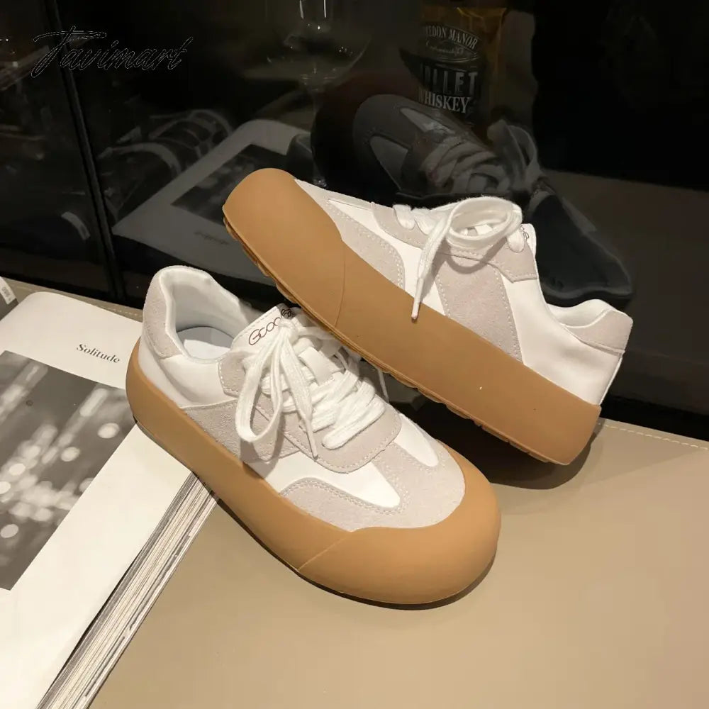 Women summer shoes new casual Joker increased thick-soled light students moral training shoes retro explosion shoes.